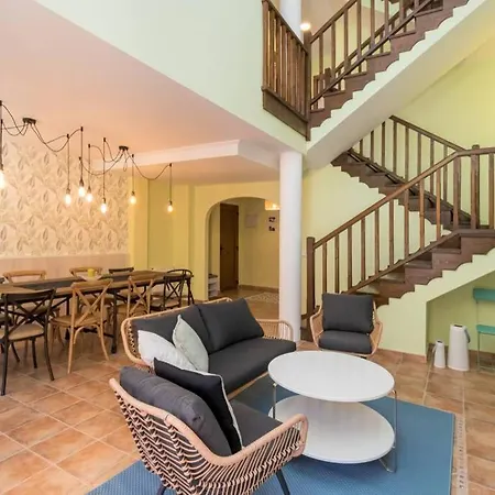 ¡nuevo! Espectacular Casa Recién Reformada Con Piscina